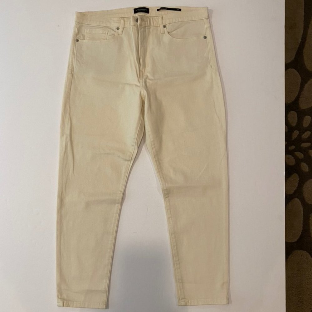 Banana Republic Premium Denim off white jeans 33S
